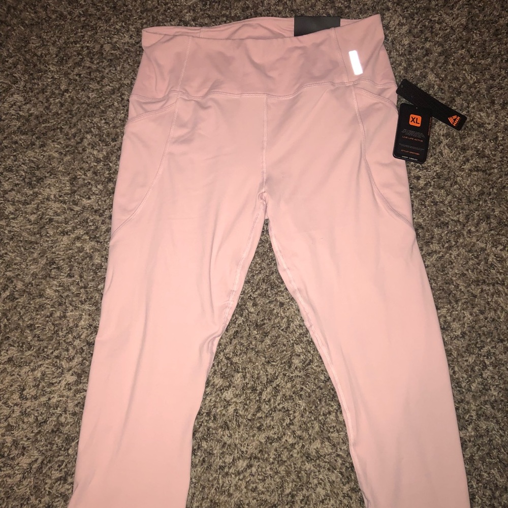 Never worn pink workout leggings